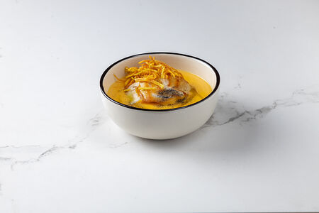 Картофельный крем-суп с куриной грудинкой и картофельн. чипсами