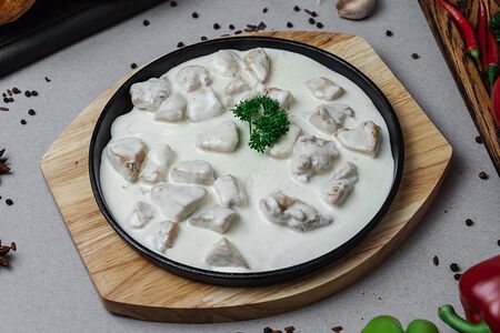 Куриное филе в сливочном соусе