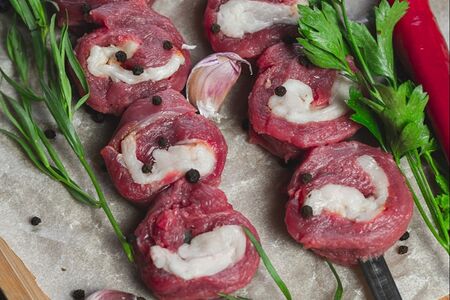 Рулли из телятины с курдюком