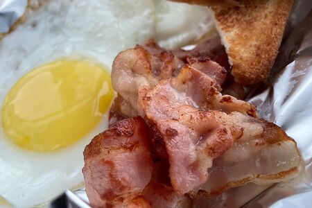 Классическая яичница