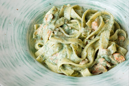 Паста форель со шпинатом