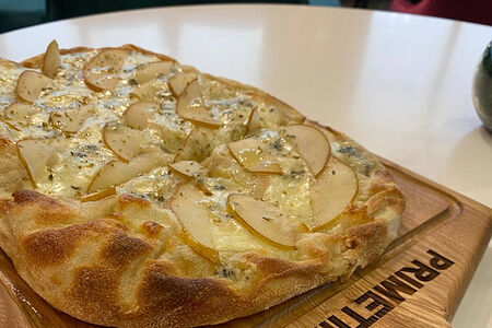 Груша-горгонзола