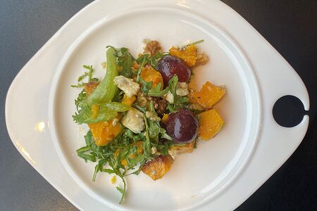 Салат из тыквы с грушей