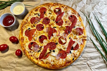 Пицца мясное ассорти