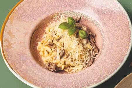 Паста с говядиной и белыми грибами