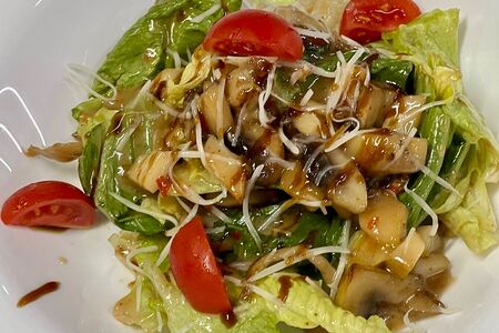 Салат с лесными грибами