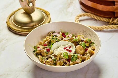 Грузди со сметаной