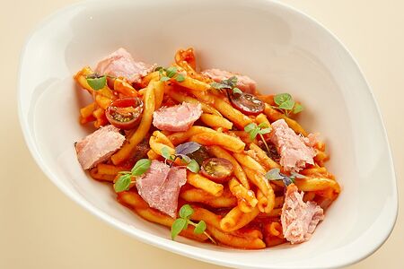 Казаречче путанеско с тунцом