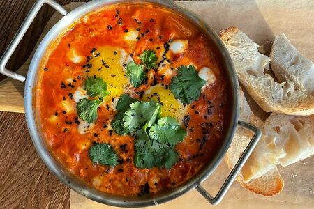 Шакшука с моцареллой