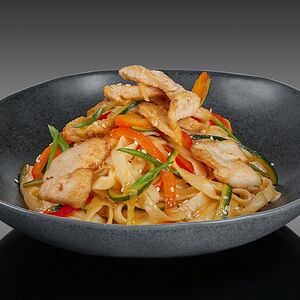 Удон с курицей