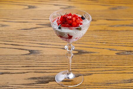 Творожок с клубникой