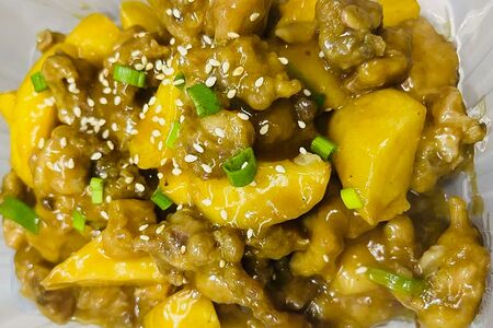 Курица под соусом карри