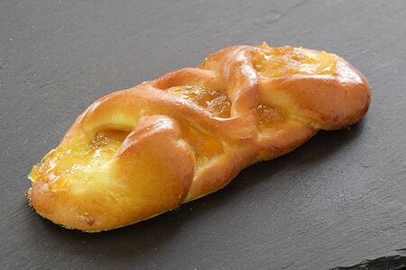 Пирожок с грушей