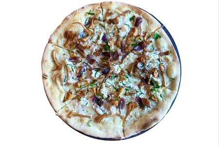 Пицца с лисичками и страчателлой