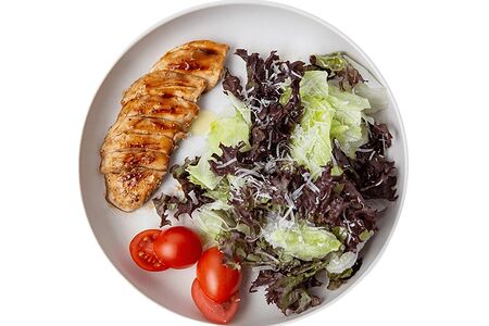 Микс-салат с курицей терияки