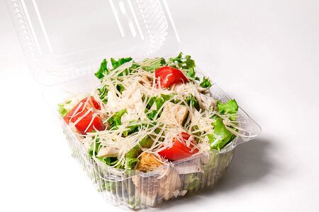 Салат Цезарь с креветками