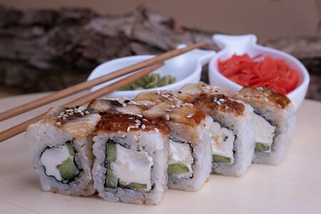 Ролл Унаги лайт