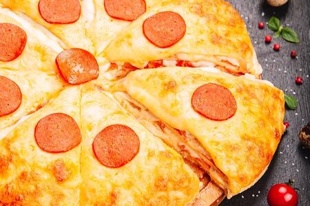 Четырёхэтажная пицца Пеппито