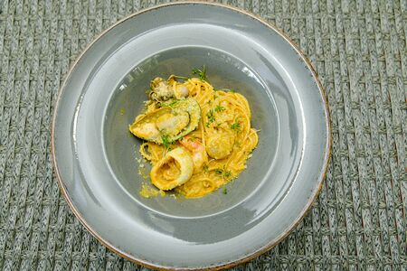 Спагетти с морепродуктами