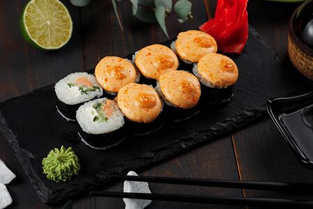 Запеченный с лососем