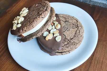 Whoopie Cookie Сникерс