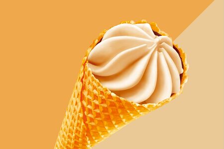 Мороженое Золотой стандарт Большой рожок