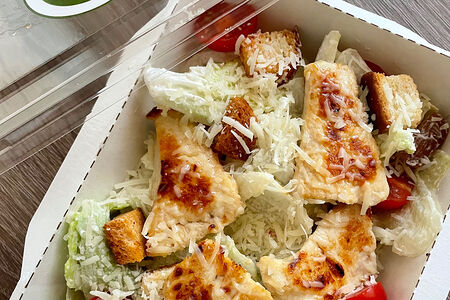 Салат цезарь