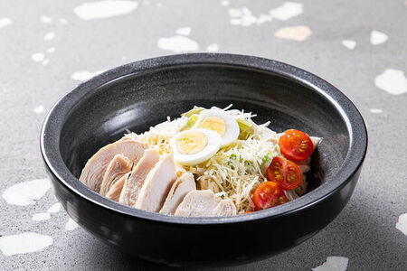 Салат Цезарь с курицей