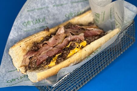 Чизстейк с беконом