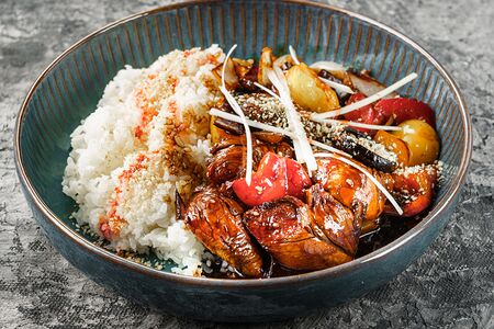 Японский рис с куриным филе