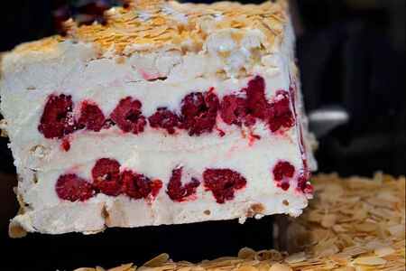 Пирожное Миндальное порция