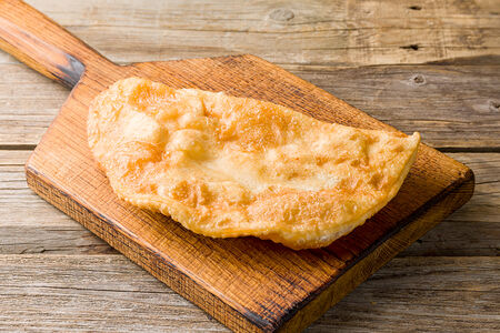 Чебурек с сыром