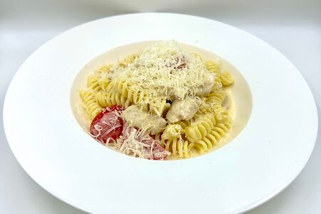 Фузилли с куриные филе