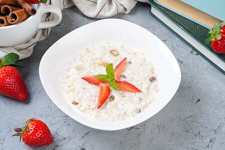 Каша Овсяная с сухофруктами