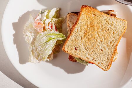 Хрустящий сэндвич с лососем