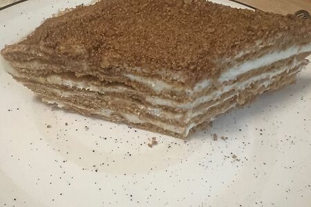 Пирожное Медовик