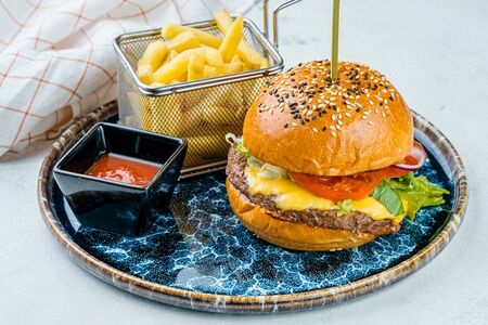 Бургер с говядиной