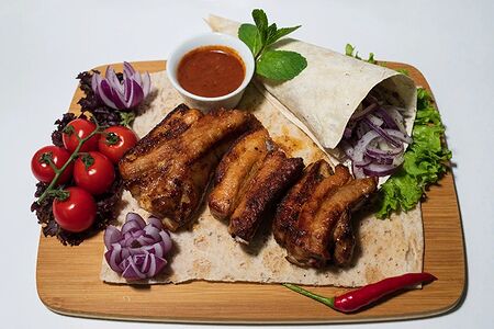 Шашлык из свиных ребрышек