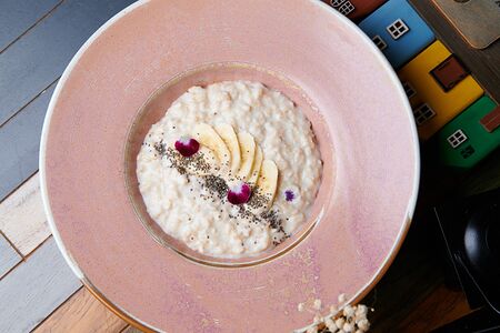 Овсяная каша с бананом