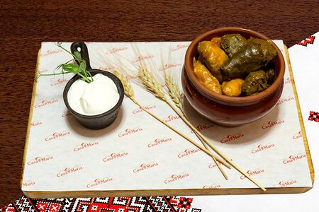 Голубцы со свининой в капустном листе