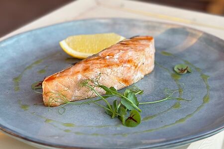 Лосось на гриле или на пару