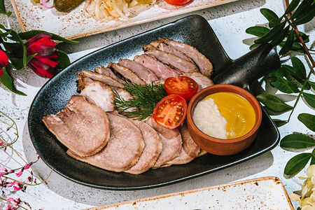 Мясная тарелка