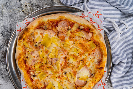 Пицца с ветчиной