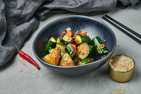 Пряный паназиатский салат