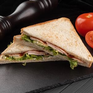 Сэндвич с ветчиной