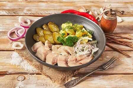 Сельдь с отварным картофелем