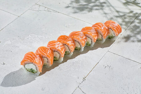 Ролл Филадельфия с лососем