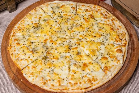 Пицца Четыре сыра