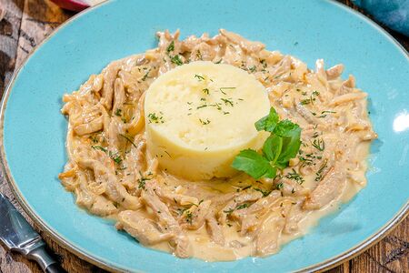 Бефстроганов