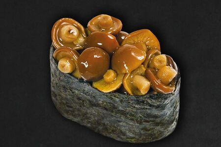 Грибы намеко суши